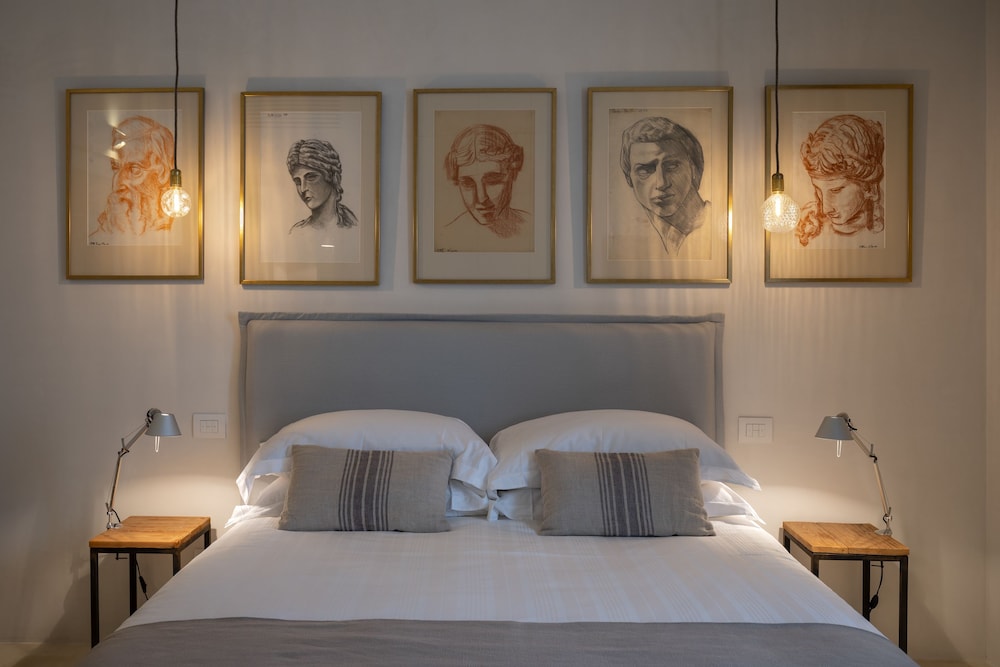 Deluxe Double room full double bed