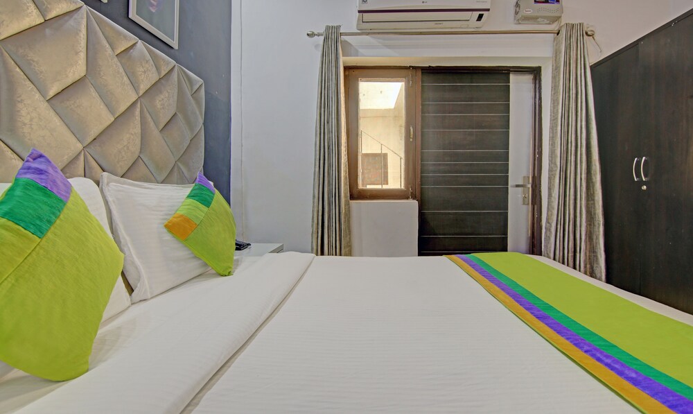 Economy Double room full double bed