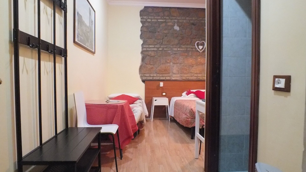 Classic Triple room