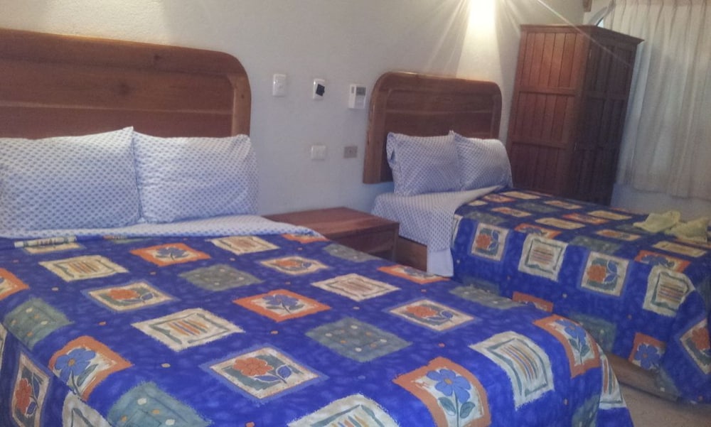 Deluxe Double room twin beds