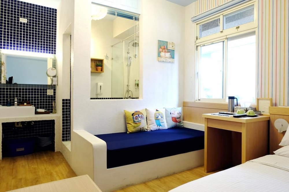 Economy Double room full double bed