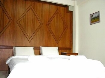 Standard Double room twin beds