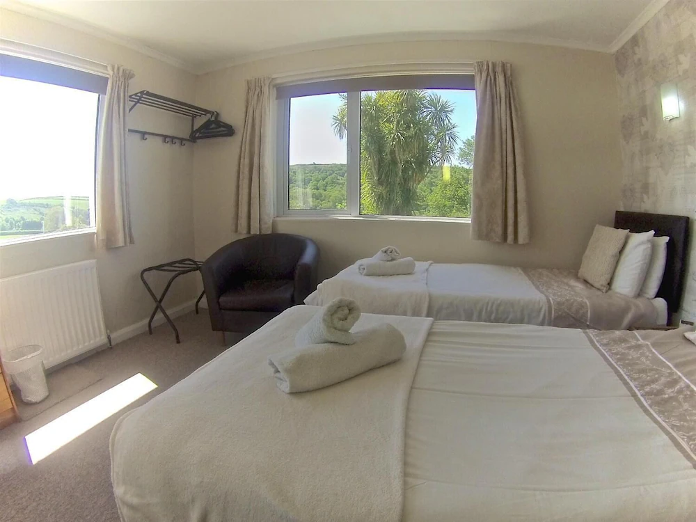 Standard Double room with garden view twin beds