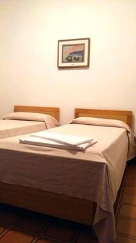 Economy Double room full double bed