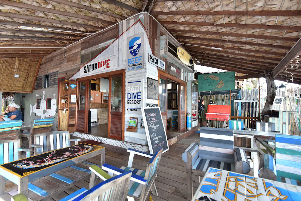 Satun Dive Resort exterior