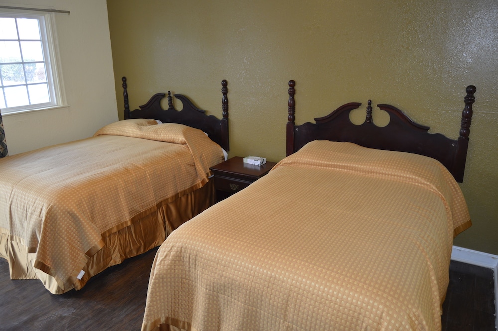 Standard Quadruple room full double bed