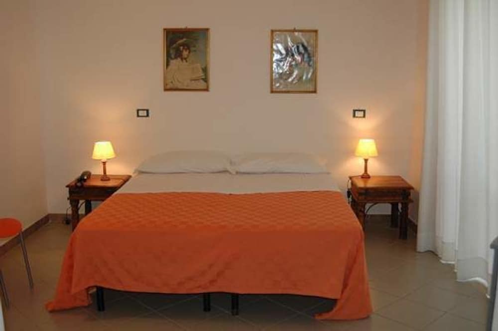Superior Double room full double bed