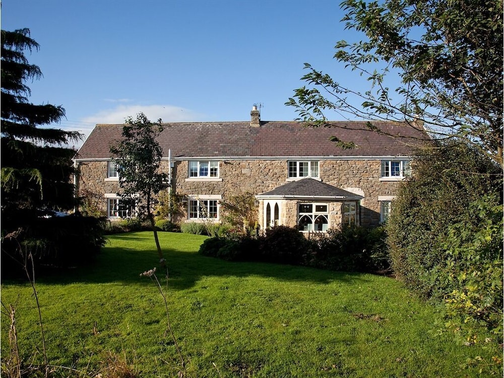 East Byermoor Guest House exterior