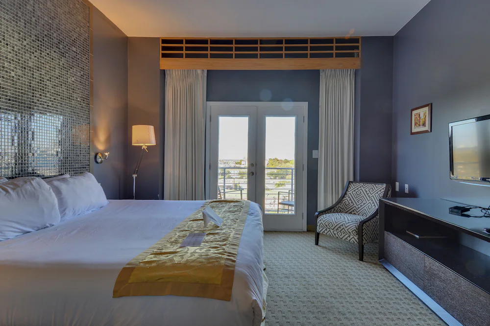 Deluxe Single room full double bed