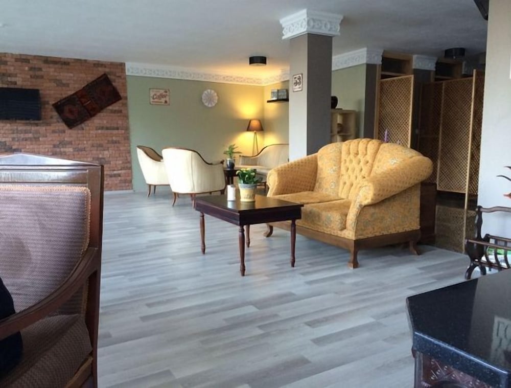 Hotel Hugo Altinoluk - Altinoluk