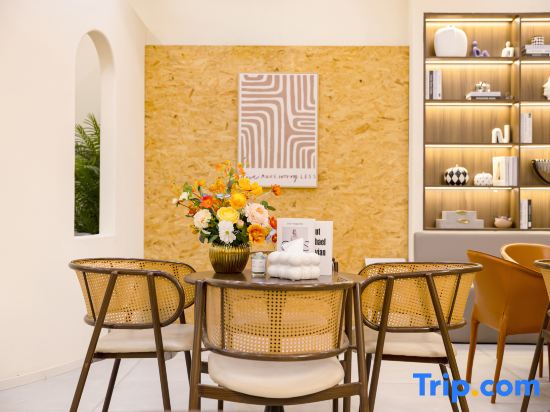 Ruyi Freey Hotel (Beijing Panjiayuan Jinsong Subway Station Branch) - 베이징