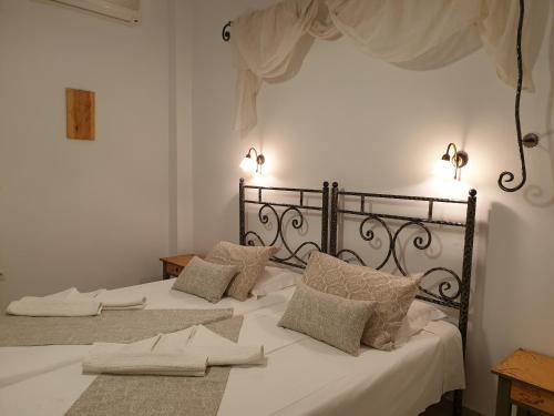 Standard Double room with balcony full double bed