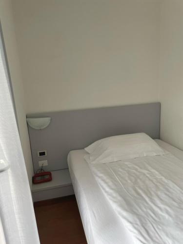 Economy Double room with balcony full double bed