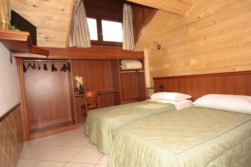Standard Double room twin beds