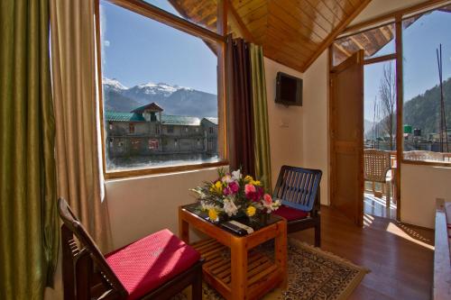 The Cedar Cottages Manali exterior