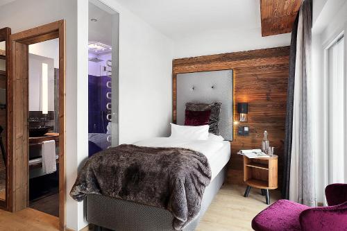 Classic Double room with balcony full double bed
