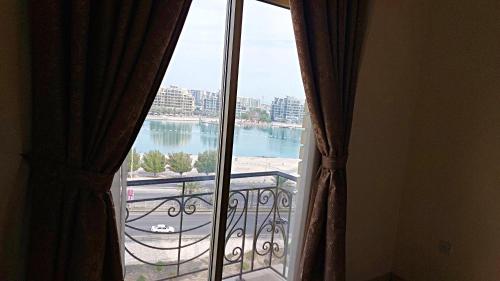 Tariq Almoayed Tower exterior