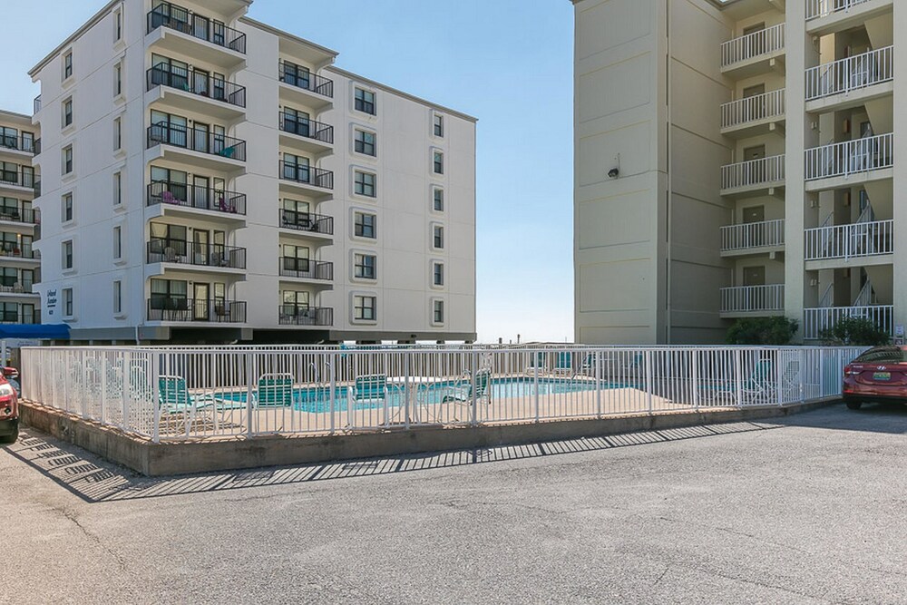 Island Shores 158 Condo - Gulf Shores, AL