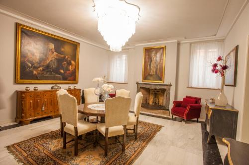 Martins Residence De Luxe - Italia
