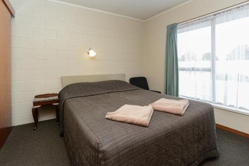 The Magpie-Hawkes Bay Motel exterior