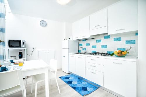 Casa Acqua Marina - Only 6 Steps From The Main Road - Salerne