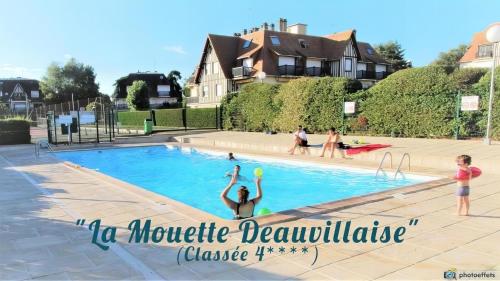 Cadre Exceptionnel: Duplex Classé 4**** Tennis, Piscine, Parking, Linge Inclus, Wifi, Matériel Bébé, Proximité Centre - Deauville
